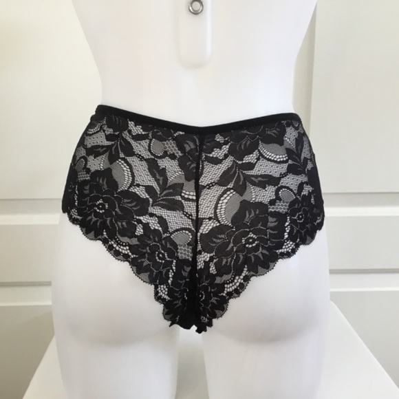 Women’s Plus Size Black Lace Cheeky Panties - Picture 3 of 4